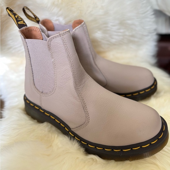 Dr. Martens Shoes - Dr. Martens Women's 2976 Chelsea Boot Vintage Taupe Leather Virginia Retail $190
